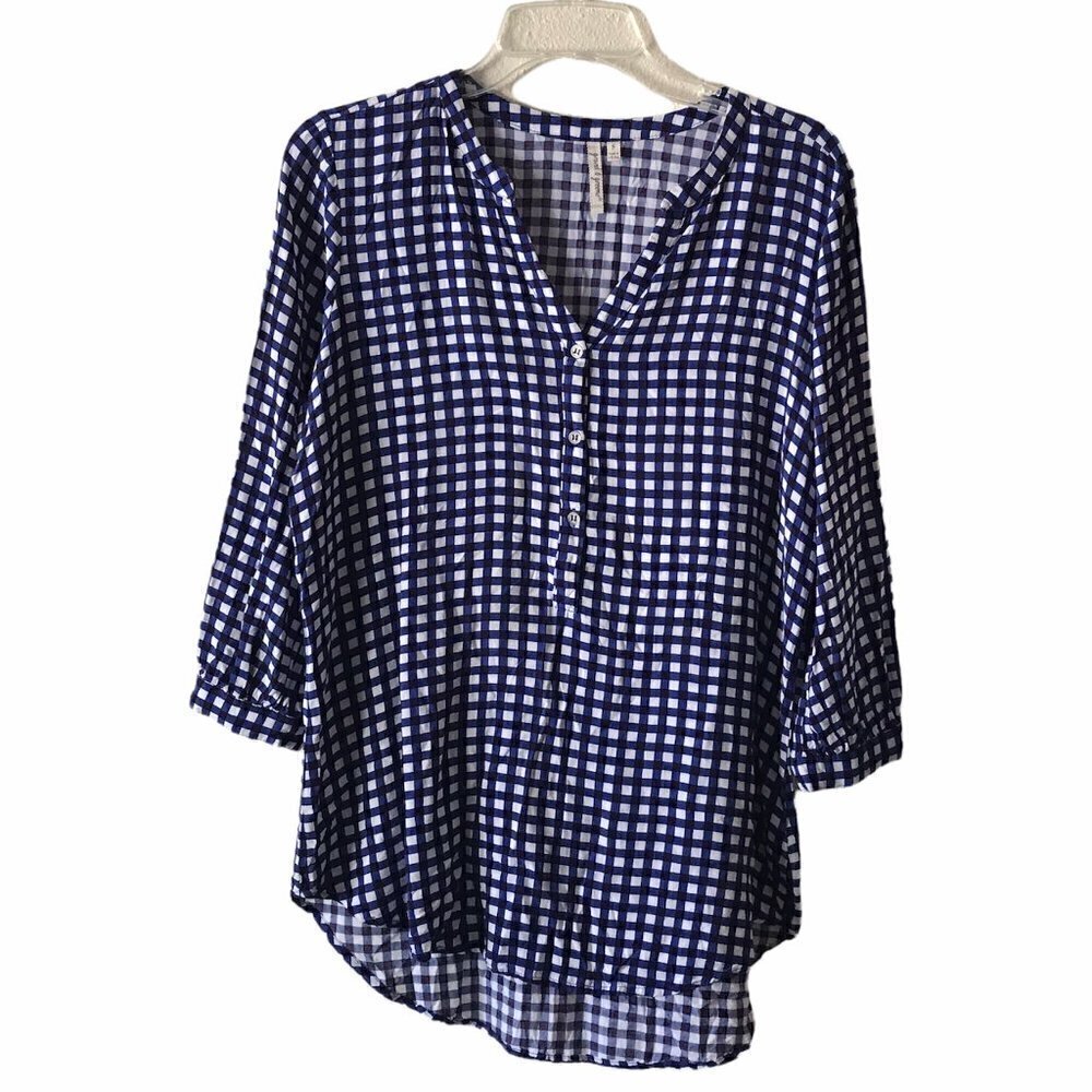 GRAND & GREEN - Blue and White Checkers 3/4 Sleeve V-Neck High Low Blouse
